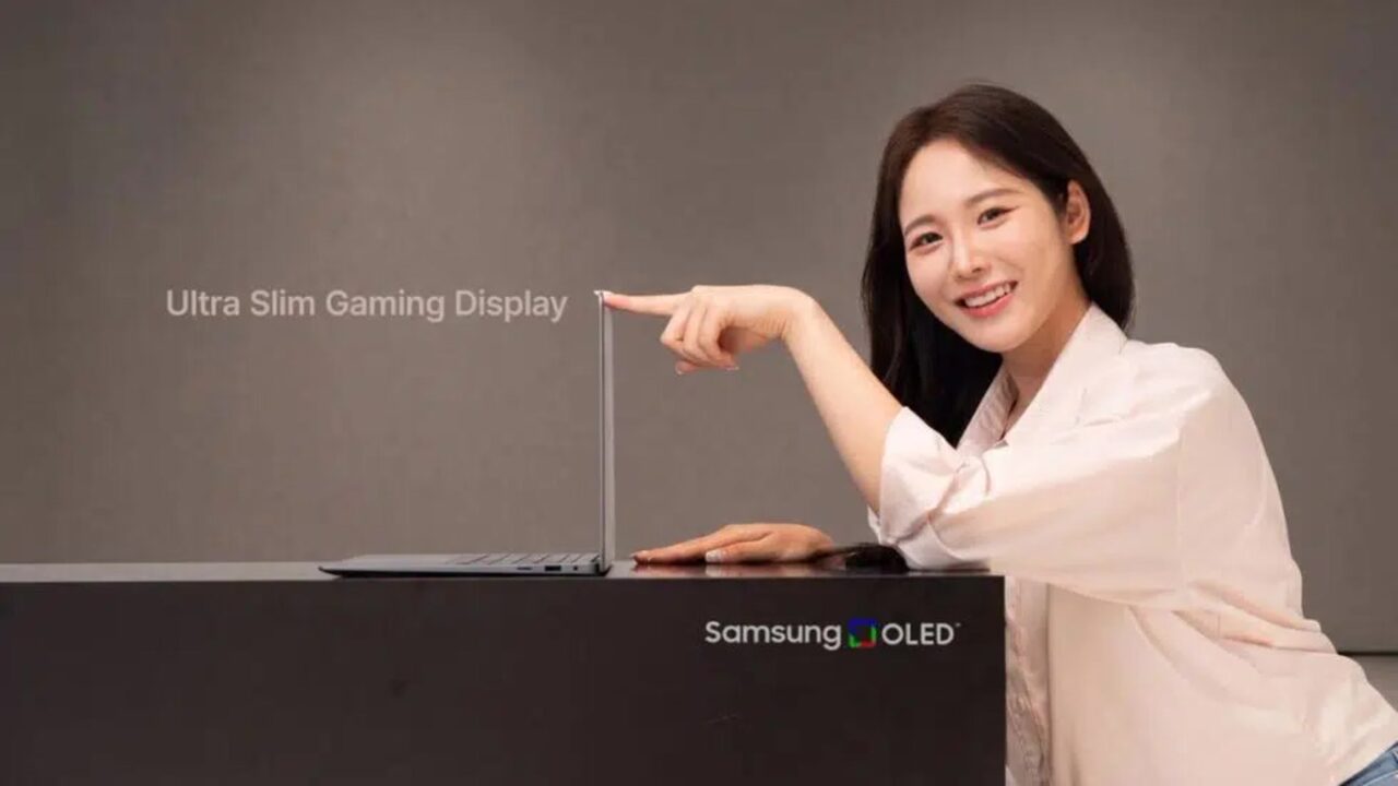 Samsung-Ultra-Slim-OLED-laptop-980x551_1 سامسونگ از پنل OLED بسیار باریک برای لپتاپها رونمایی کرد | دیجینوی