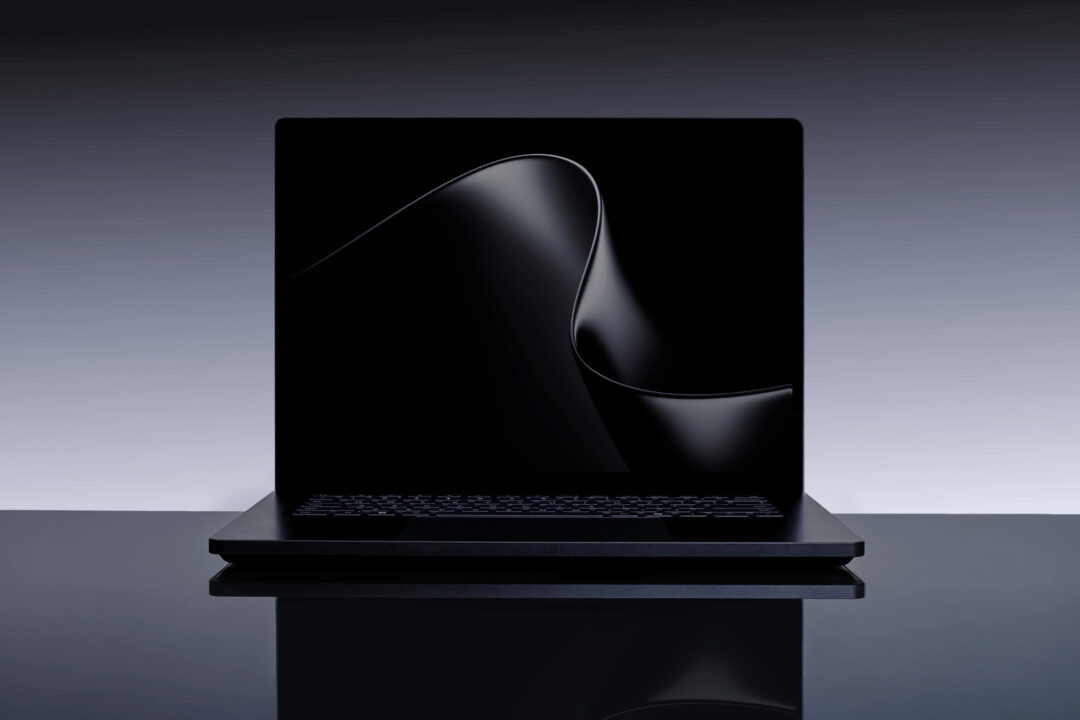 Surface-Laptop-Ultra-Image-3-crop_1 مایکروسافت از سرفیس لپتاپ اولترا با پردازنده گرافیکی قدرتمند انویدیا RTX Spark رونمایی کرد | دیجینوی
